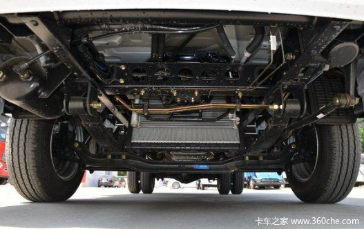 东风途逸T6柴油2.3L：强劲动力与高效经济的完美结合(图3)